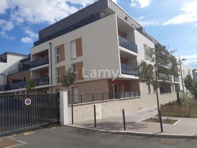 Location Appartement Rue du Docteur Guy Civil, Orléans