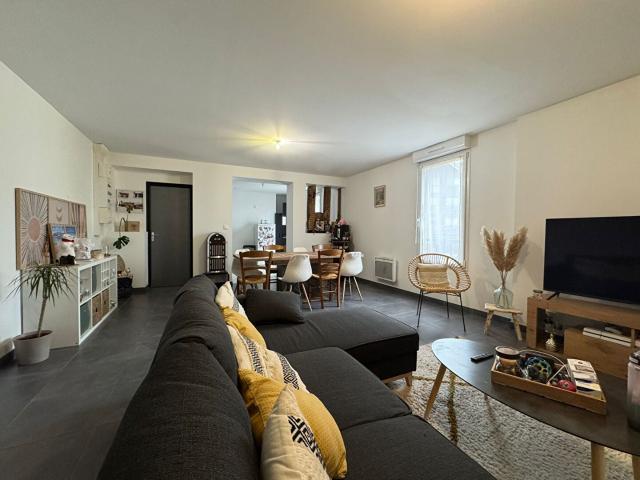 Location Appartement Rue du Docteur Louis Sauvé, Mayenne