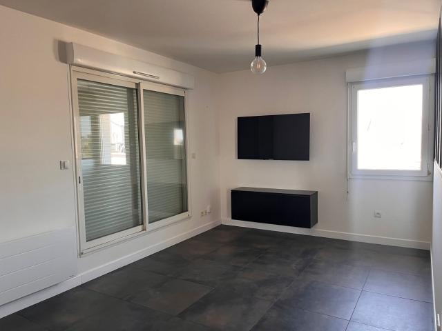 Location Appartement Rue du Docteur Nogues, Rezé