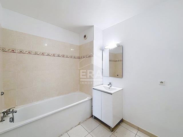 Location Appartement Rue du Marché, Louvres