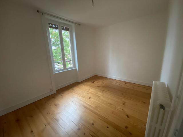 Location Appartement Rue du Docteur Robert, Pont de Chéruy