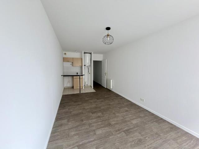 Location Appartement Rue du Docteur Roux, Colombes