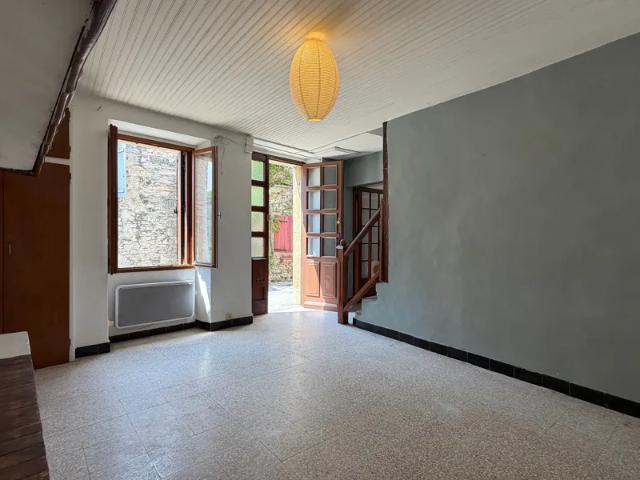 Location Appartement Rue du Four, Vacquières