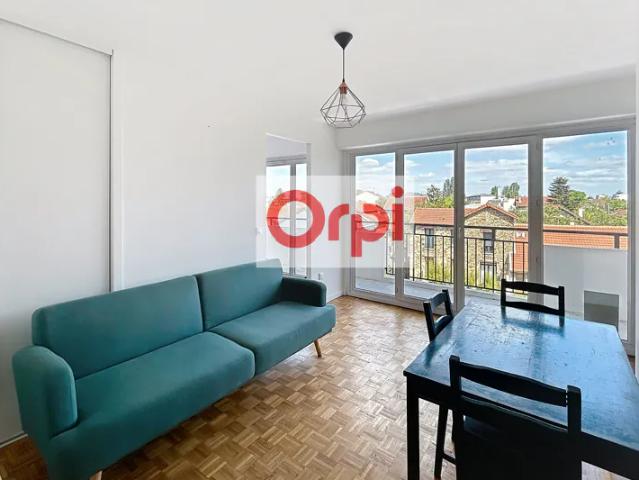 Location Appartement Rue du Fort, Châtillon
