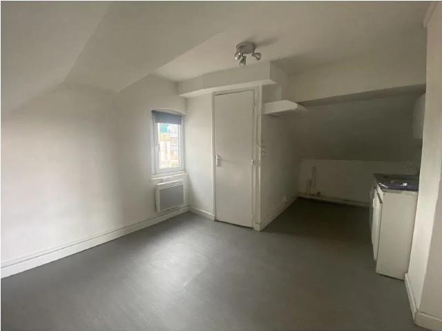Location Appartement Rue du Faubourg d'Arras / Route d'Arras, Faches Thumesnil