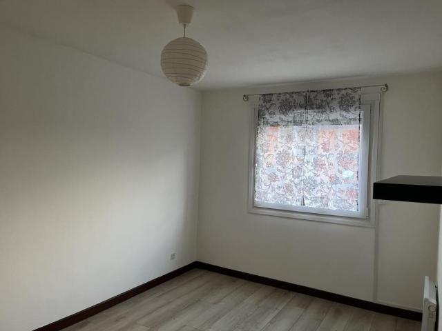 Location Appartement Rue du Faubourg de Roubaix, Lille