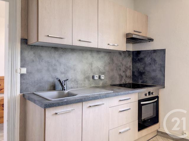 Location Appartement Rue du Faubourg de Rochebelle, Alès