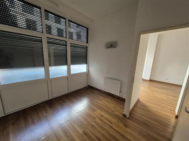 Location Appartement Rue du Faubourg des Postes, Lille