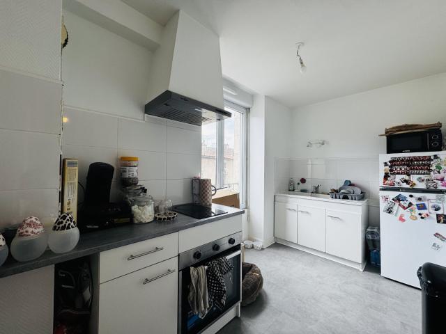 Location Appartement Rue du Faubourg du Pont Neuf, Poitiers