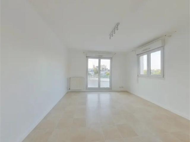 Location Appartement Rue du Faubourg du Pont Neuf, Poitiers