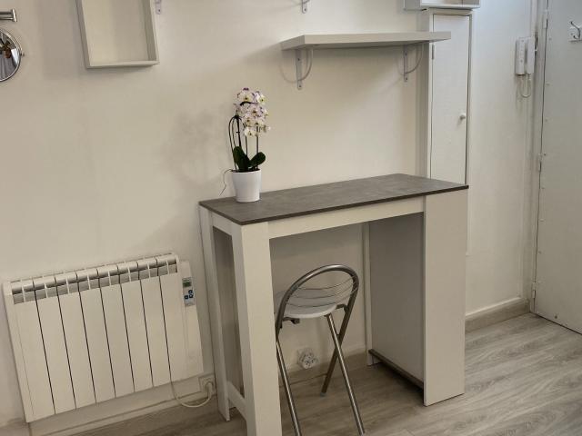 Location Appartement Rue du Faubourg Saint Antoine, Paris