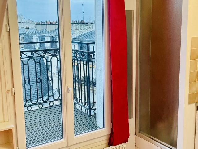 Location Appartement Rue du Japon, Paris