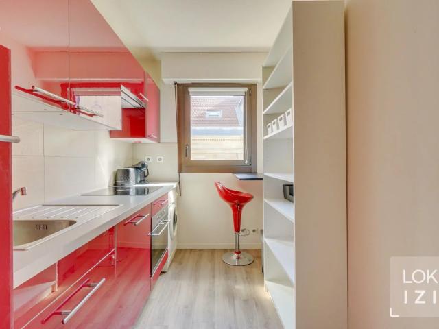 Location Appartement Rue du Jardin Public, Bordeaux