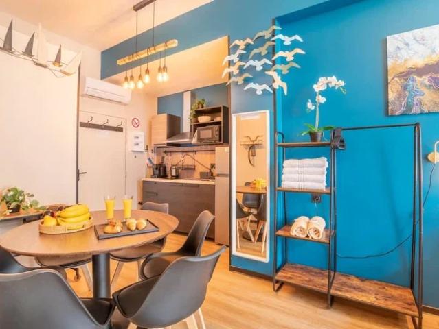 Location Appartement Rue du Jeune Anacharsis, Marseille