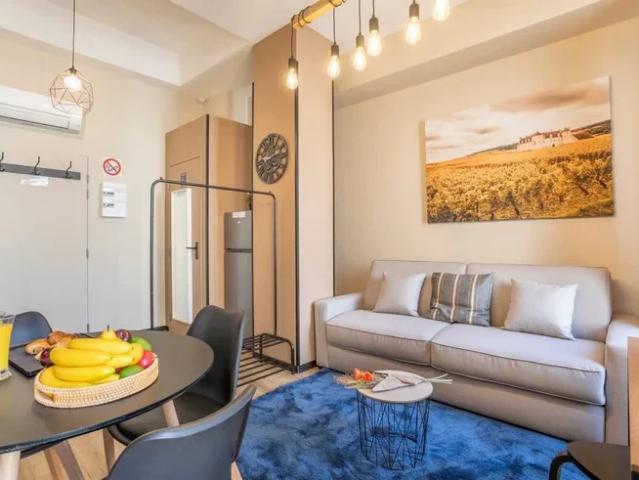 Location Appartement Rue du Jeune Anacharsis, Marseille
