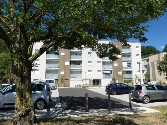 Location Appartement Rue du Lotissement des Reymonds, Dieulefit