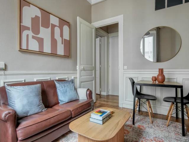 Location Appartement Rue du Louvre, Paris
