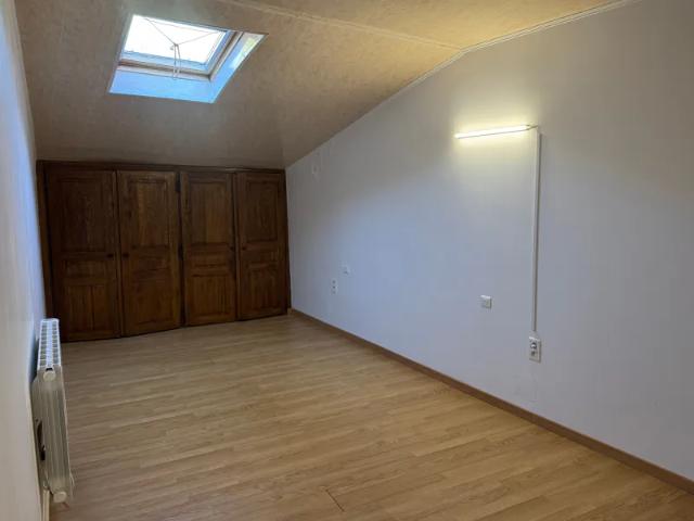 Location Appartement Rue du Lavoir, Saint Jean de Valériscle