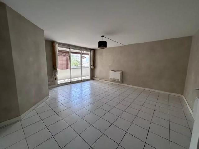 Location Appartement Rue du Lac, Irigny