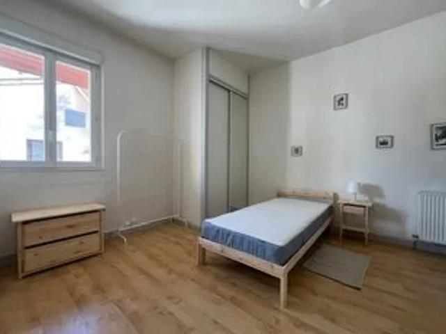 Location Appartement Rue du Lieutenant Colonel Girard, Lyon