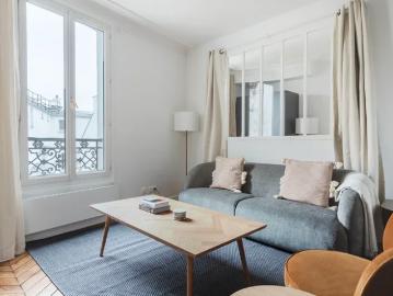 Location Appartement Rue du Mont Cenis, Paris