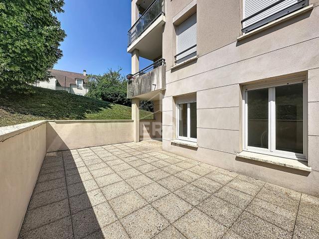Location Appartement Rue du Marché, Louvres