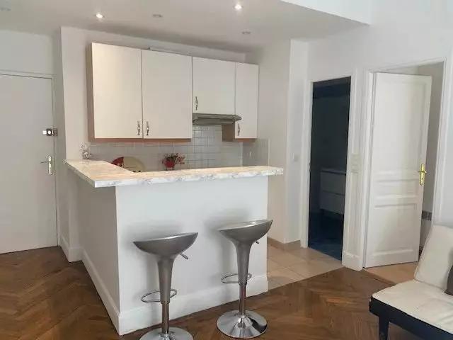 Location Appartement Rue du Maréchal Joffre, Nice