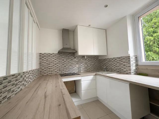 Location Appartement Rue du Maréchal Leclerc, Saint Maurice