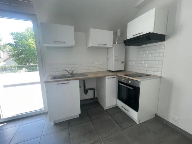 Location Appartement Rue du Stade, Saint Germain lès Arpajon