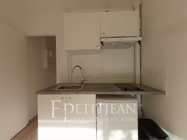 Location Appartement Rue du Pont Neuf, Paris