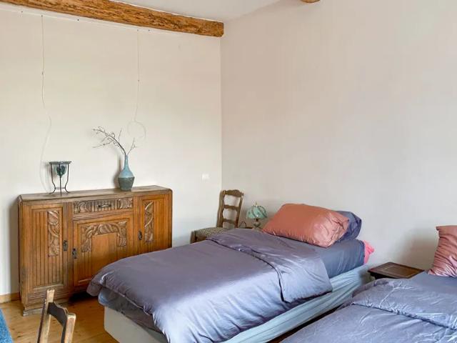 Location Appartement Rue du Porche, Cruis