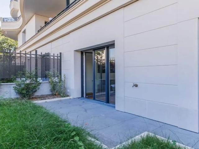 Location Appartement Rue du Parc, Levallois Perret