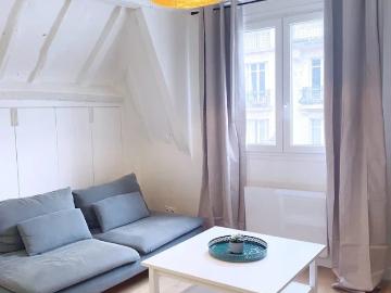 Location Appartement Rue du Petit Pont, Paris