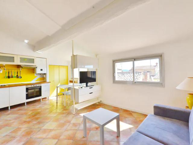 Location Appartement Rue du Peyreguis, Grasse