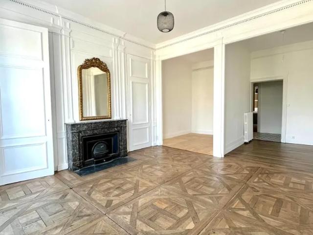 Location Appartement Rue du Plat, Lyon