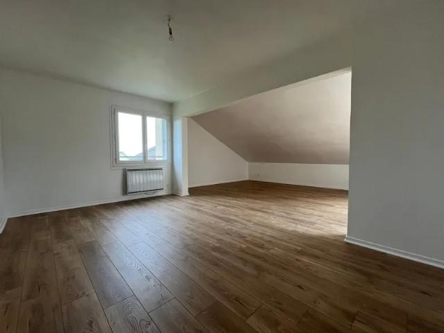 Location Appartement Rue du Pré des Mares, Sancé