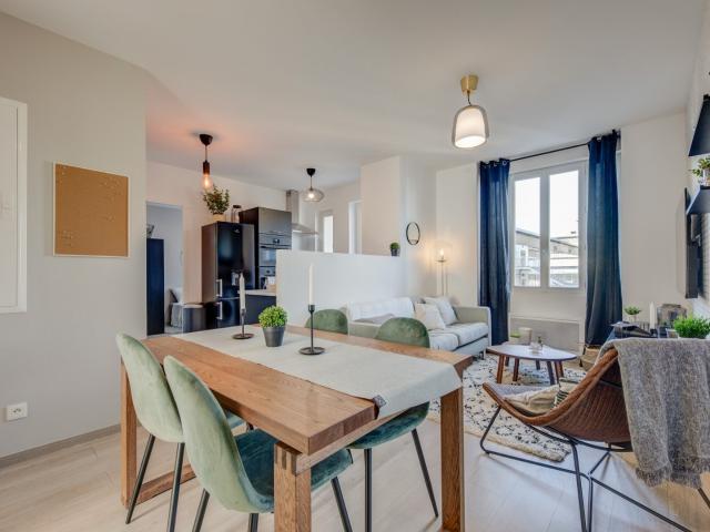 Location Appartement Rue du Professeur Rochaix, Lyon