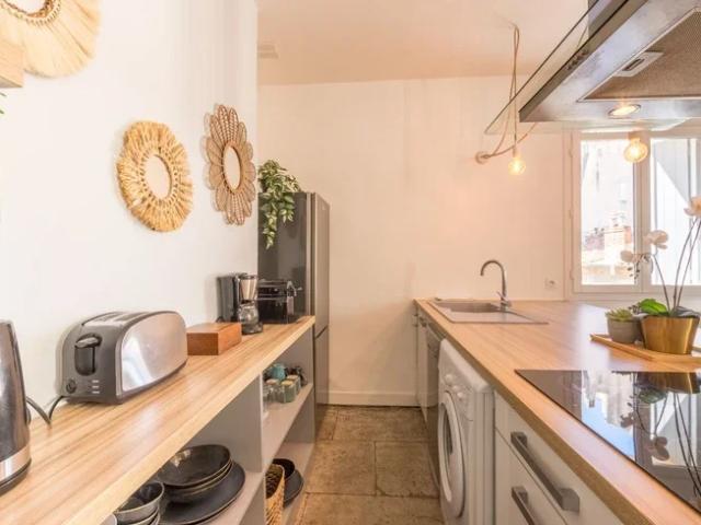 Location Appartement Rue du Puits du Temple, Montpellier