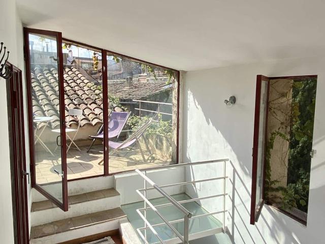 Location Appartement Rue du Puits Neuf, Aix en Provence