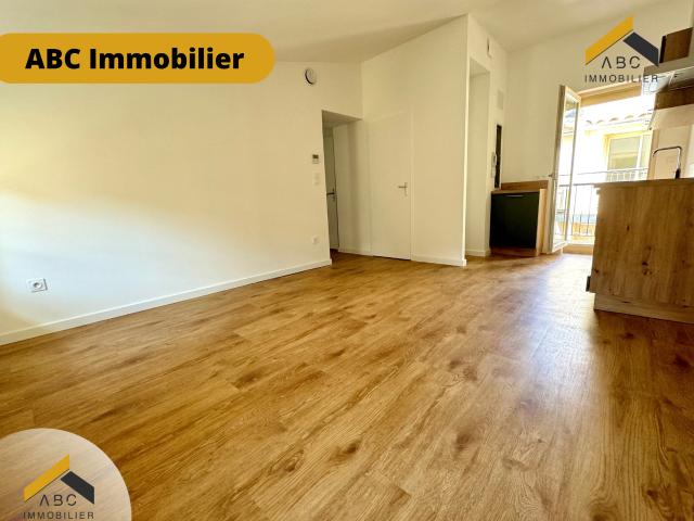 Location Appartement Rue du Roussillon, Orange
