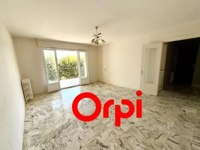 Location Appartement Avenue de la Pierre Dourdant, La Verpillière