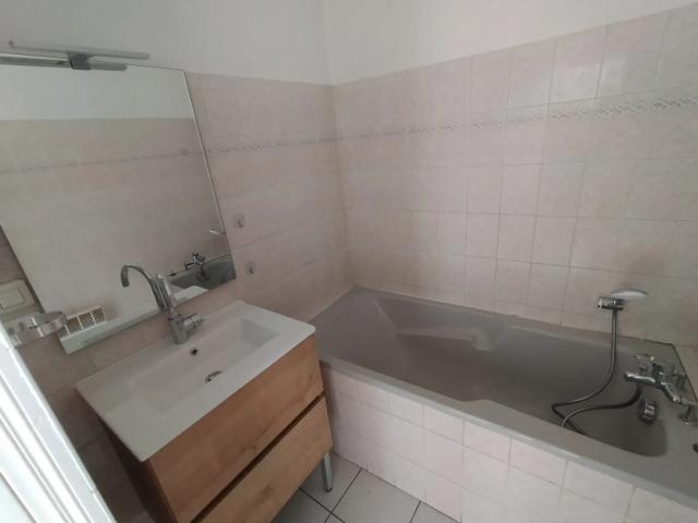 Location Appartement Rue du Rival, Montrond les Bains