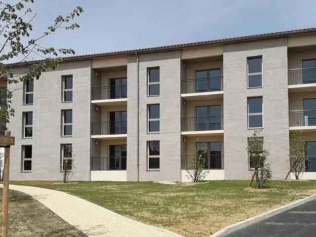 Location Appartement Rue du Riou, Chanos