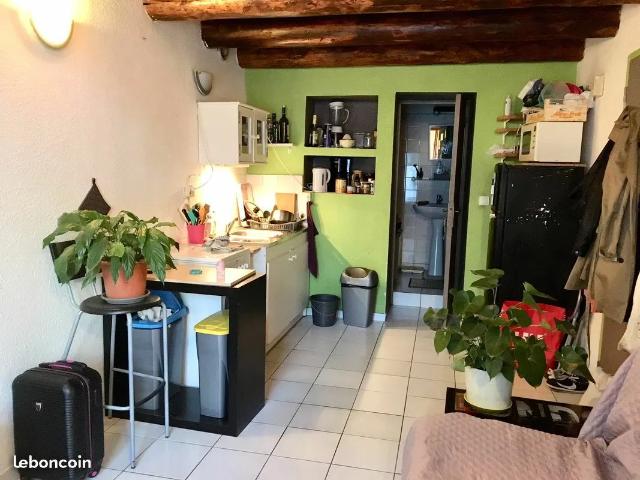 Location Appartement Rue du Vallon de Montebello, Marseille