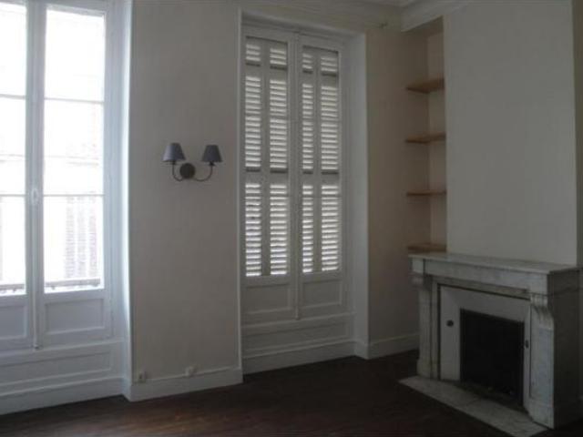Location Appartement Rue duffour dubergier, Bordeaux