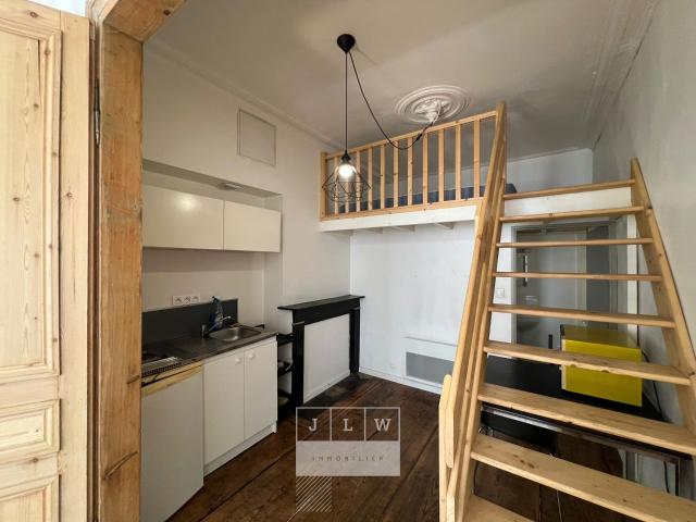 Location Appartement Rue Durnerin, Lille