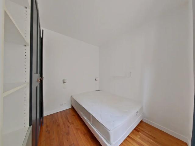 Location Appartement Rue Emeriau, Paris