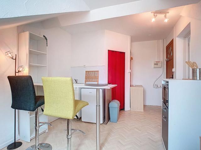 Location Appartement Rue Émile Guichenné, Pau