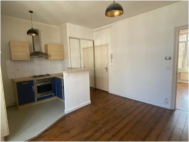 Location Appartement Rue Émile Desmet, Lille