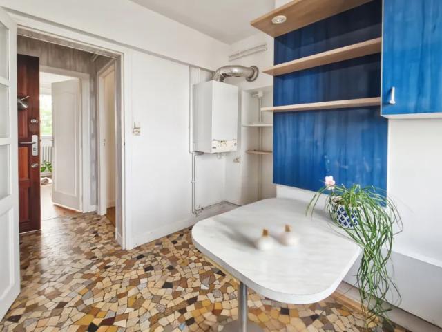 Location Appartement Rue Émile Senart, Reims